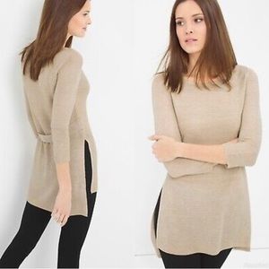 White House Black Market belt back tunic XS slimming pullover